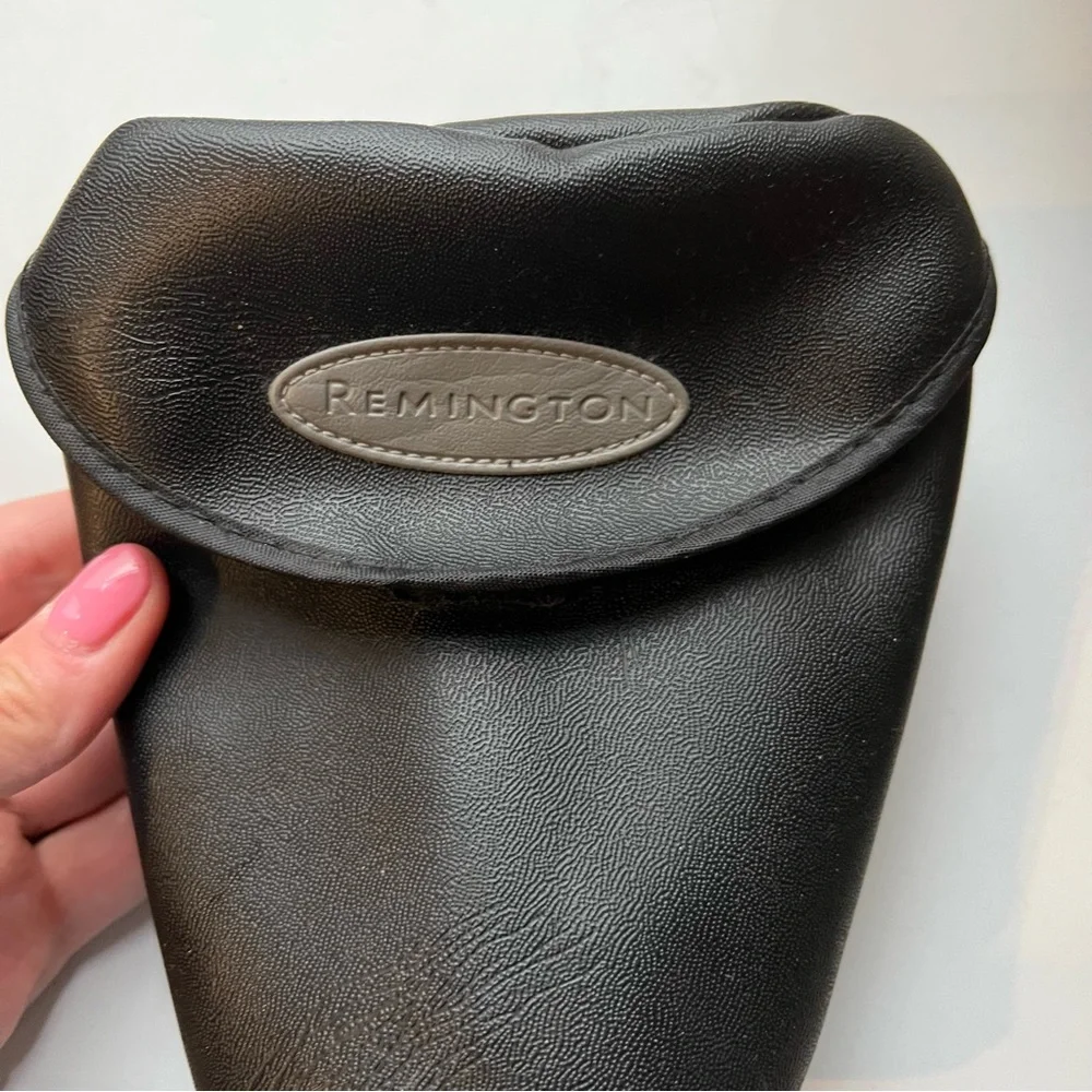Remington | Men’s Personal Travel Shaver Case + Brush